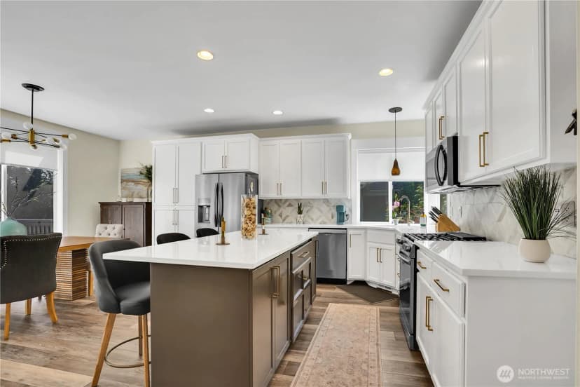 Property photo for 17304 Parkside Way Se, Renton photo 10