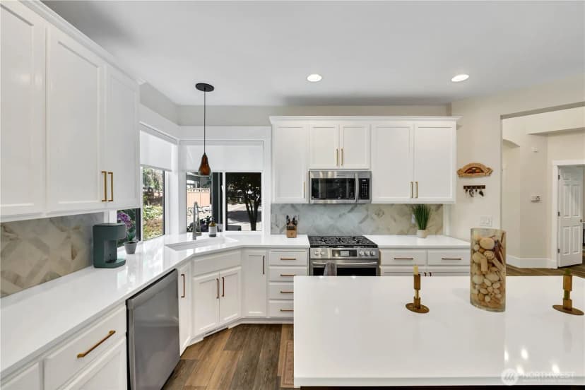 Property photo for 17304 Parkside Way Se, Renton photo 12