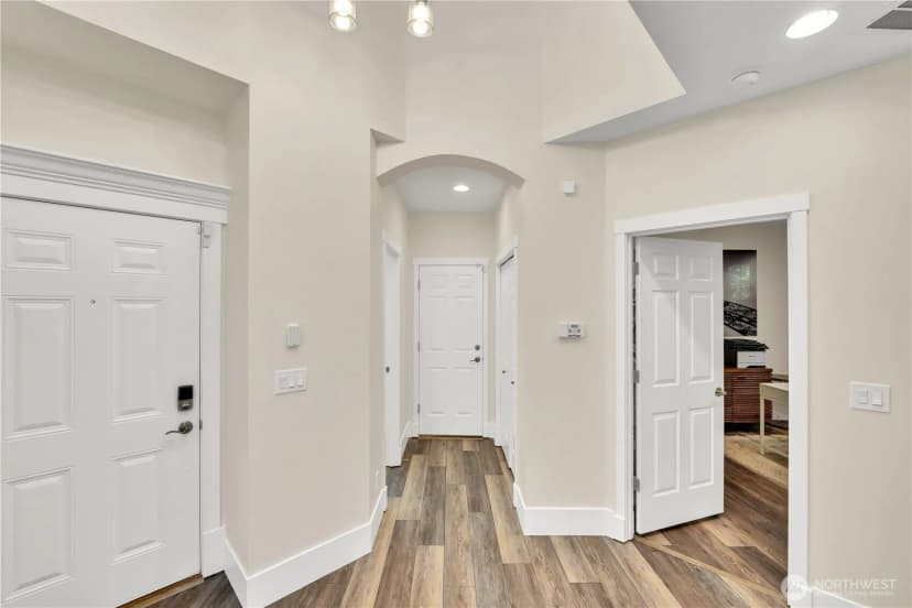 Property photo for 17304 Parkside Way Se, Renton photo 6