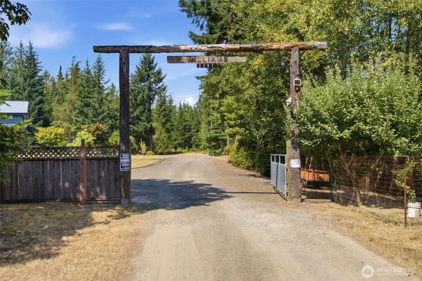 Property photo for 2797 Lost Creek Lane Nw, Bremerton photo 36