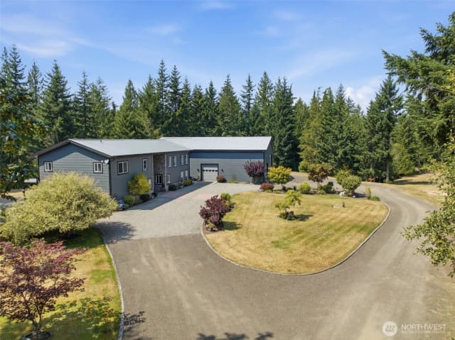 Property photo for 2797 Lost Creek Lane Nw, Bremerton photo 3