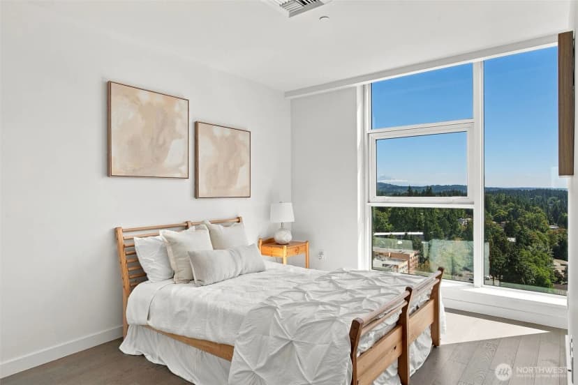 Property photo for 188 Bellevue Way Ne #1906, Bellevue photo 8