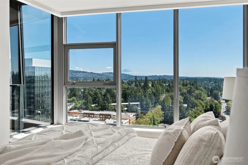 Property photo for 188 Bellevue Way Ne #1906, Bellevue photo 6