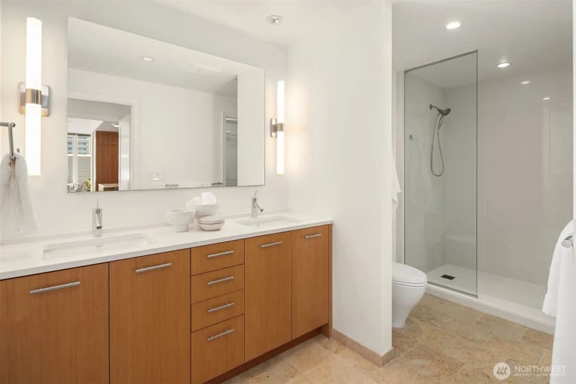 Property photo for 500 106th Avenue Ne #905, Bellevue photo 15