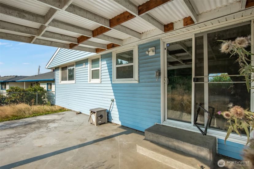 Property photo for 232 Bridgeway, Everett photo 28