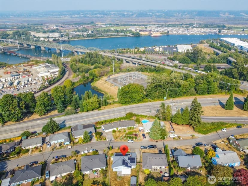 Property photo for 232 Bridgeway, Everett photo 36
