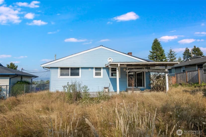 Property photo for 232 Bridgeway, Everett photo 31