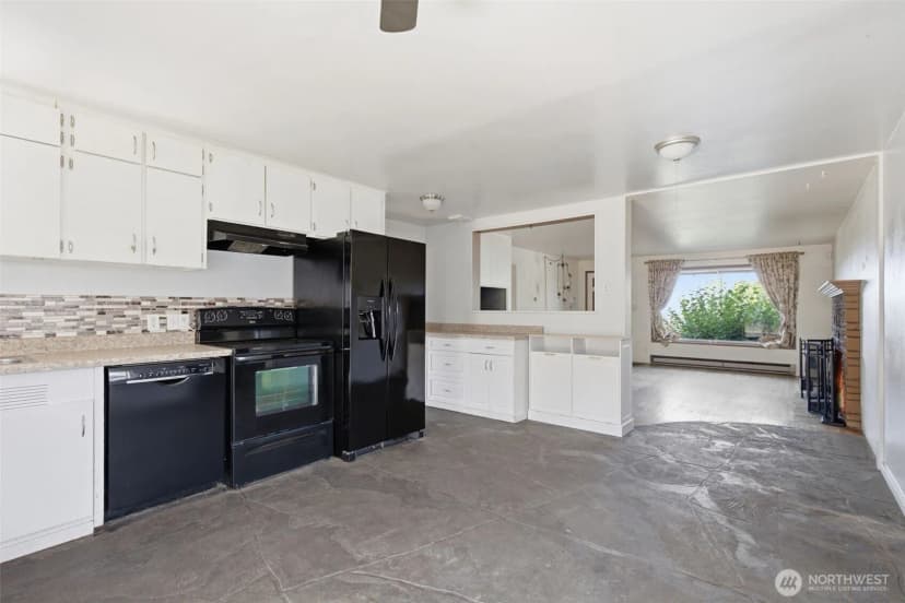 Property photo for 232 Bridgeway, Everett photo 13