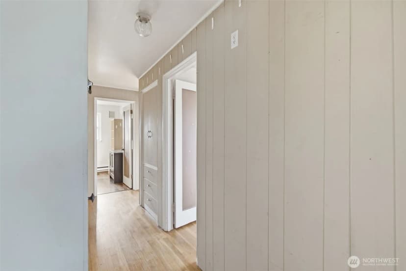 Property photo for 232 Bridgeway, Everett photo 24