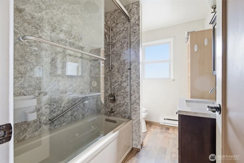 Property photo for 232 Bridgeway, Everett photo 20