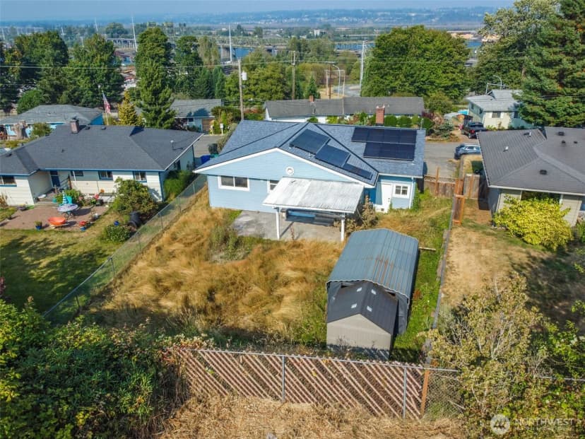 Property photo for 232 Bridgeway, Everett photo 34