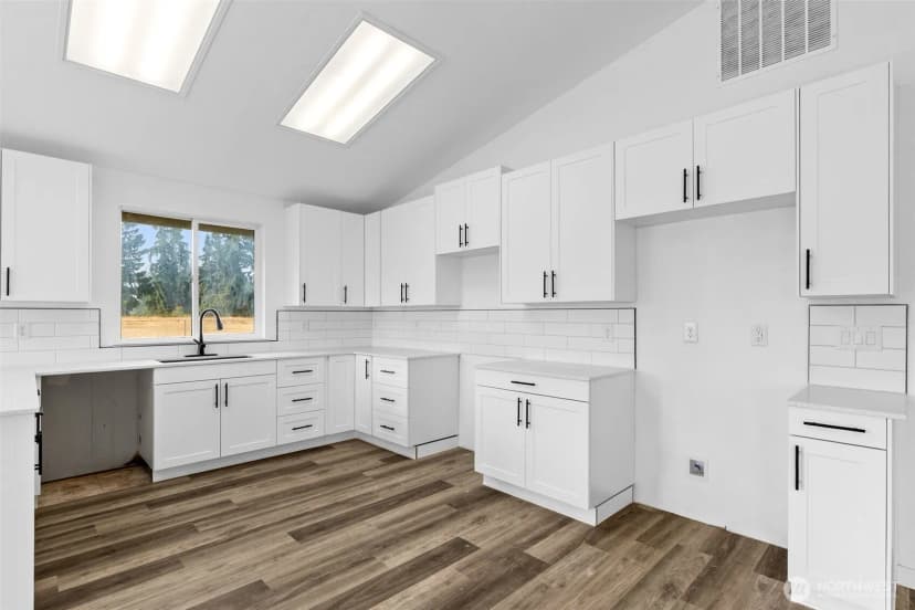 Property photo for 17441 110th Avenue Se, Yelm photo 11