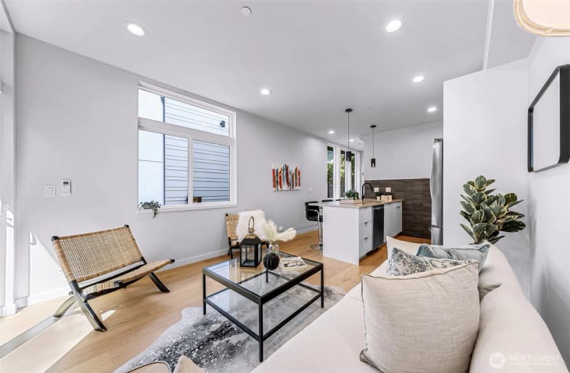 Property photo for 4308 Wallingford Avenue N #c, Seattle photo 6