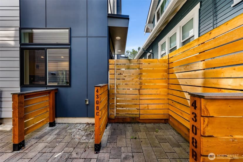 Property photo for 4308 Wallingford Avenue N #c, Seattle photo 9