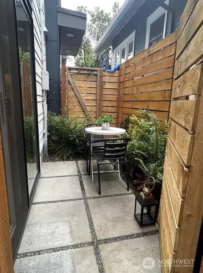 Property photo for 4308 Wallingford Avenue N #c, Seattle photo 8