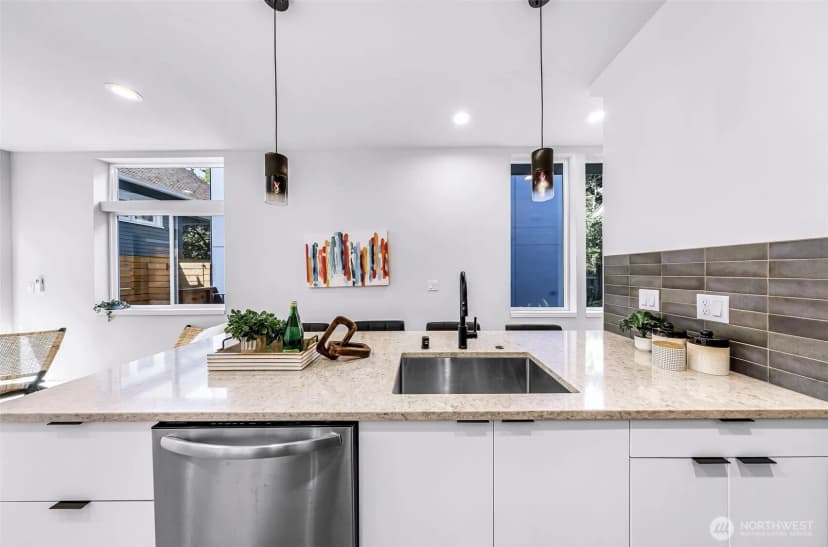 Property photo for 4308 Wallingford Avenue N #c, Seattle photo 13