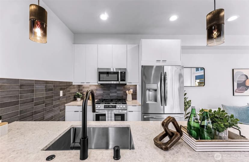 Property photo for 4308 Wallingford Avenue N #c, Seattle photo 15