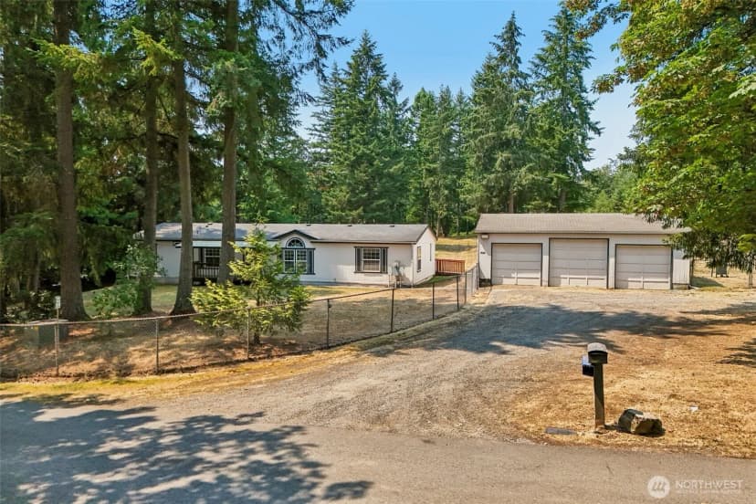 Property photo for 16627 230th Avenue Se, Maple Valley photo 34