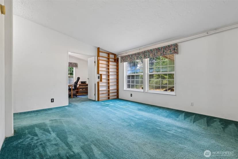 Property photo for 16627 230th Avenue Se, Maple Valley photo 18