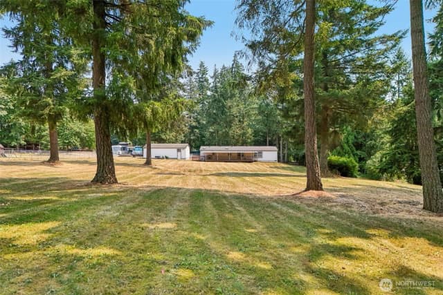 Property photo for 16627 230th Avenue Se, Maple Valley photo 3