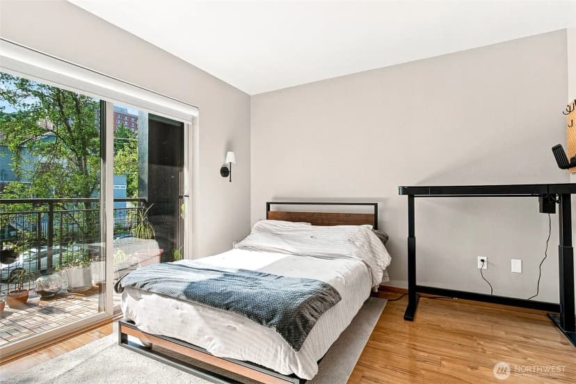 Property photo for 412 11th Avenue #303, Seattle photo 11