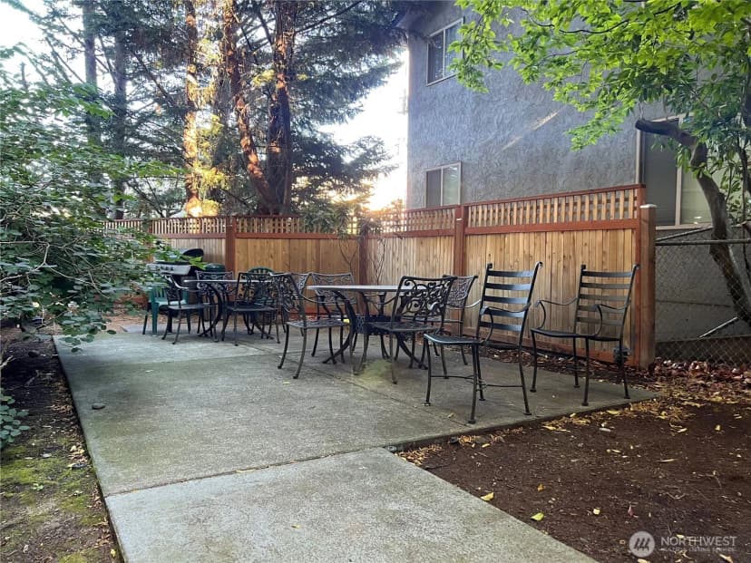 Property photo for 412 11th Avenue #303, Seattle photo 22