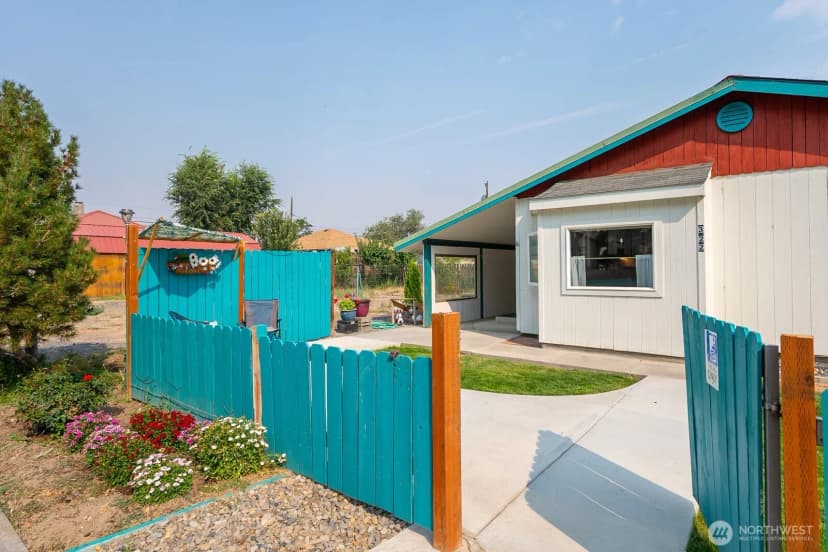 Property photo for 322 3rd Avenue Se, Soap Lake photo 37