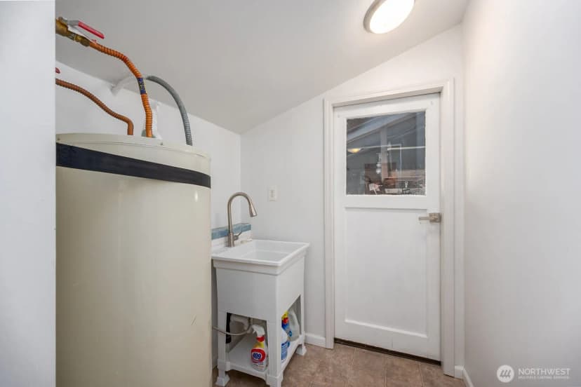 Property photo for 322 3rd Avenue Se, Soap Lake photo 24