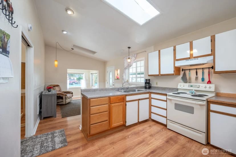 Property photo for 322 3rd Avenue Se, Soap Lake photo 7