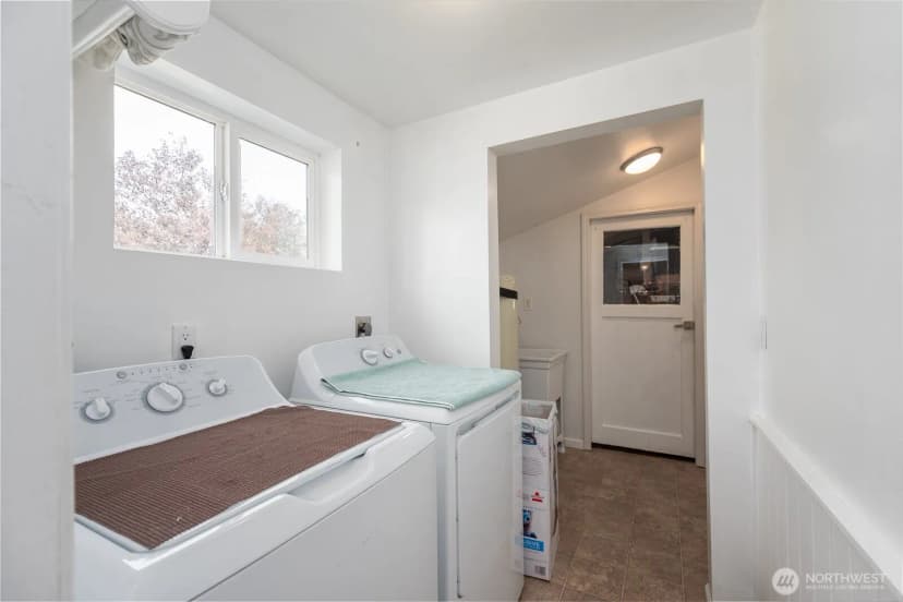 Property photo for 322 3rd Avenue Se, Soap Lake photo 23