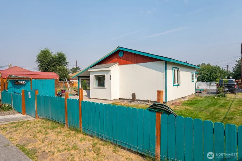 Property photo for 322 3rd Avenue Se, Soap Lake photo 36