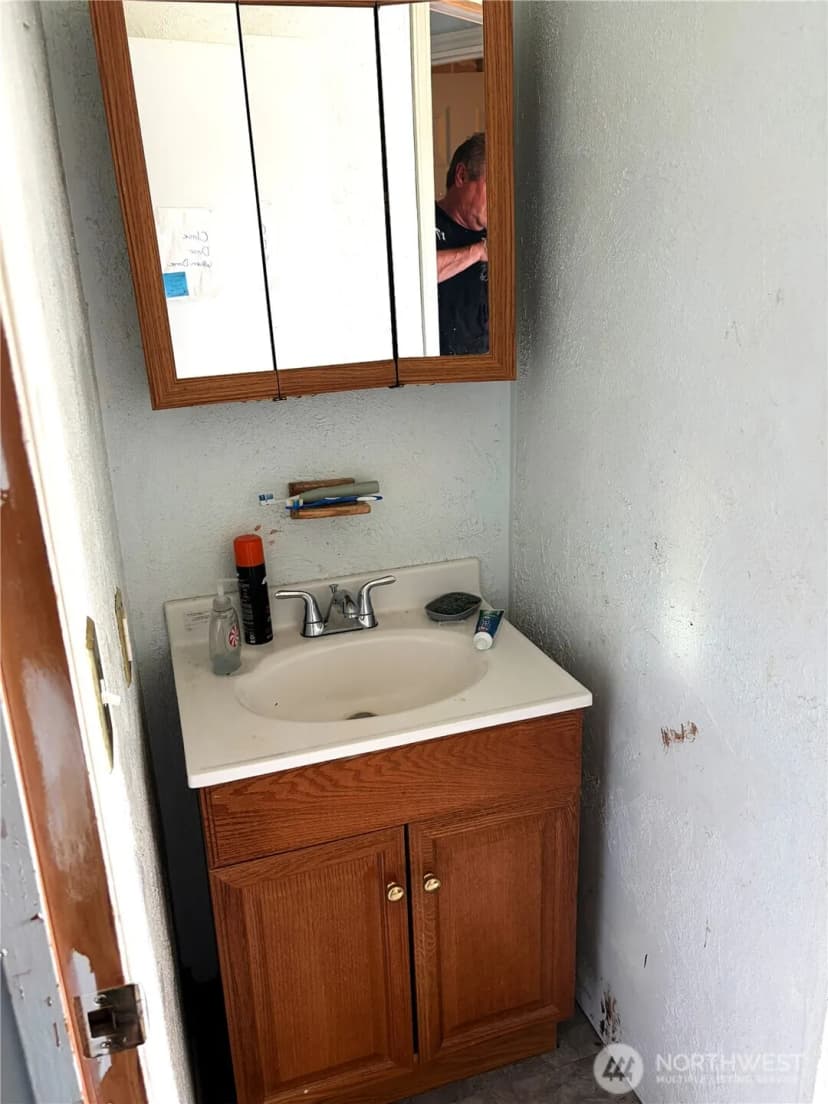 Property photo for 40 E Totten Place, Shelton photo 11