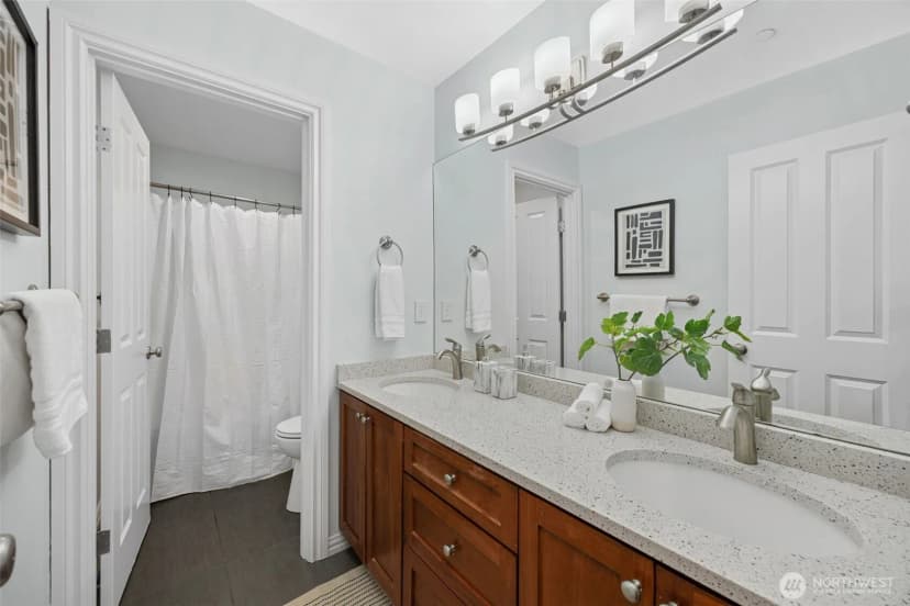 Property photo for 8821 Se 39th Street, Mercer Island photo 23
