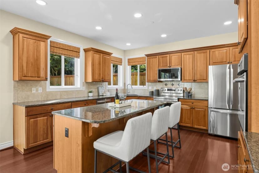 Property photo for 8821 Se 39th Street, Mercer Island photo 12
