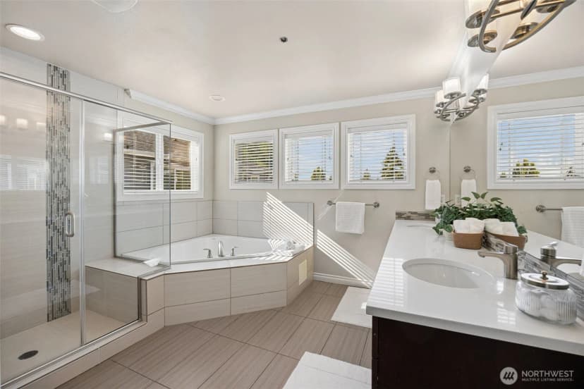 Property photo for 8821 Se 39th Street, Mercer Island photo 28