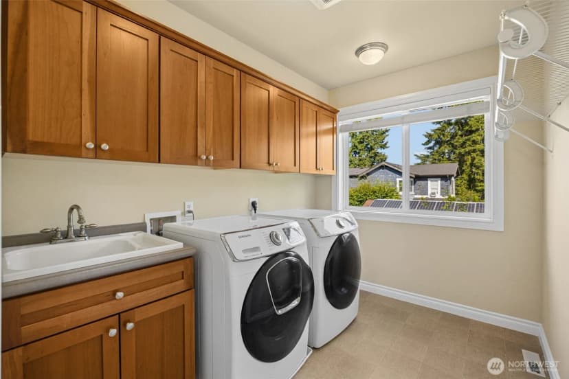 Property photo for 8821 Se 39th Street, Mercer Island photo 21