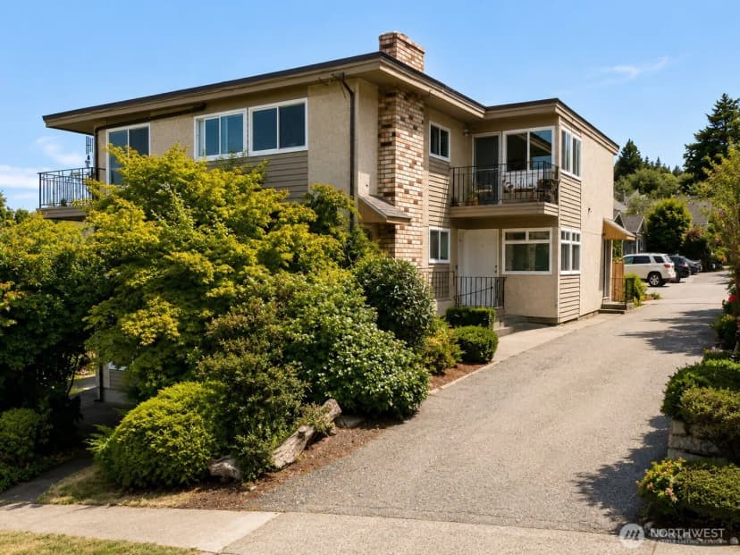 Property photo for 2707 W Jameson Street, Seattle photo 2