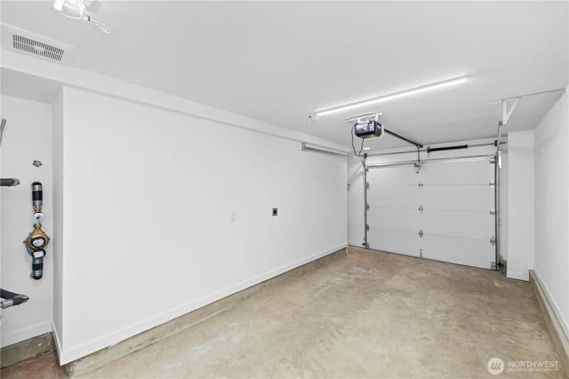 Property photo for 12013 36th Avenue Ne, Seattle photo 16