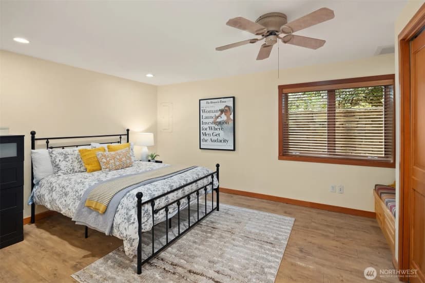 Property photo for 9418 Se 33rd Street, Mercer Island photo 20