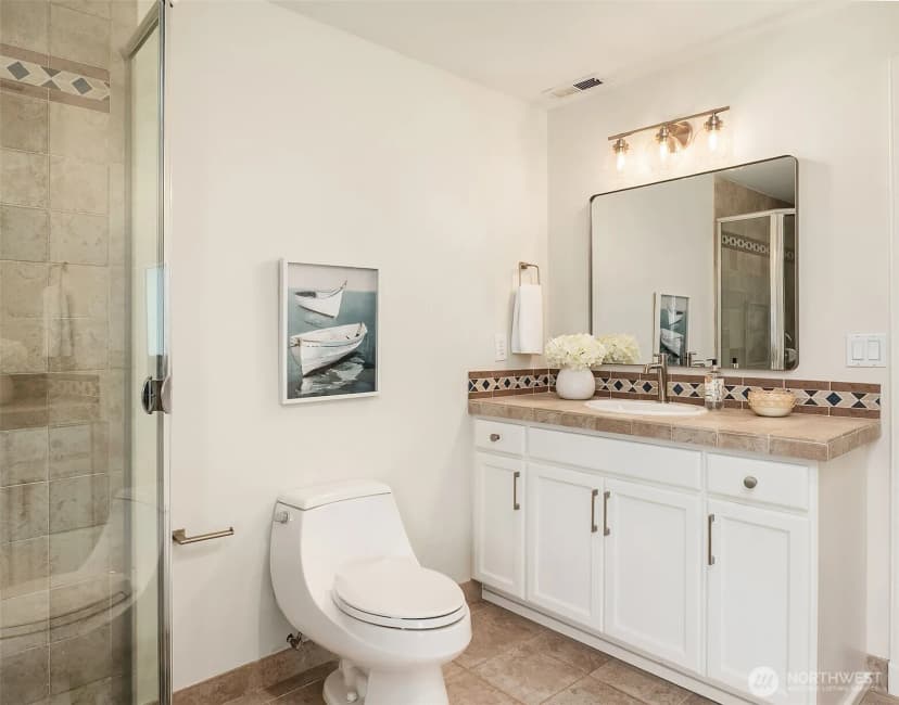 Property photo for 3246 W Lake Sammamish Parkway Ne, Redmond photo 33