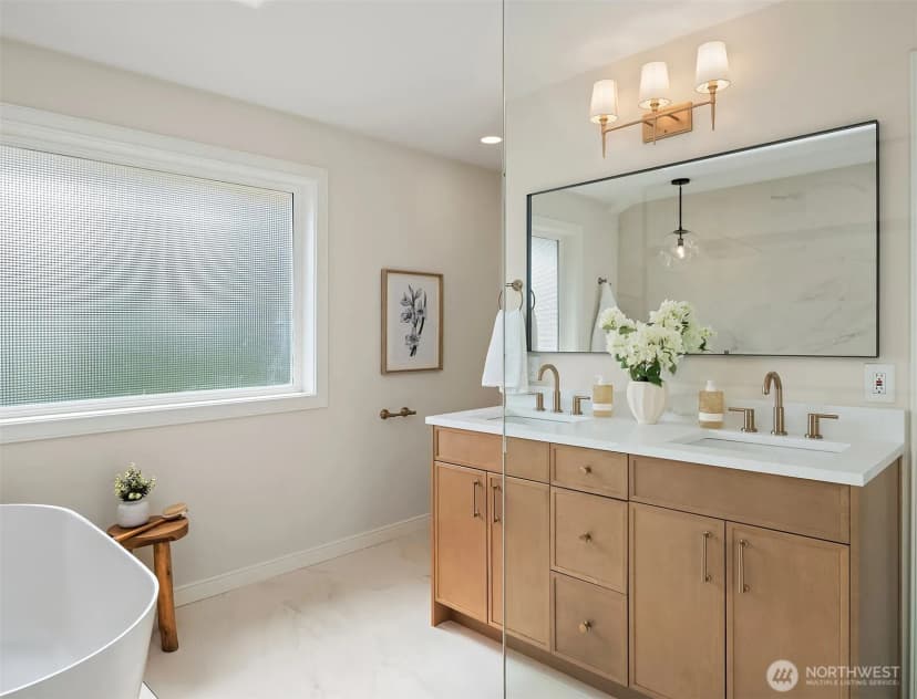 Property photo for 3246 W Lake Sammamish Parkway Ne, Redmond photo 24