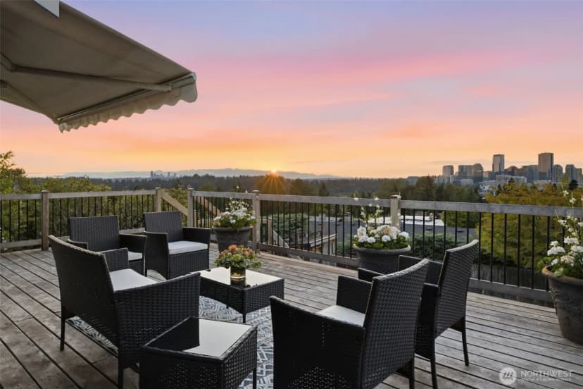 Property photo for 12168 Se 17th Place, Bellevue