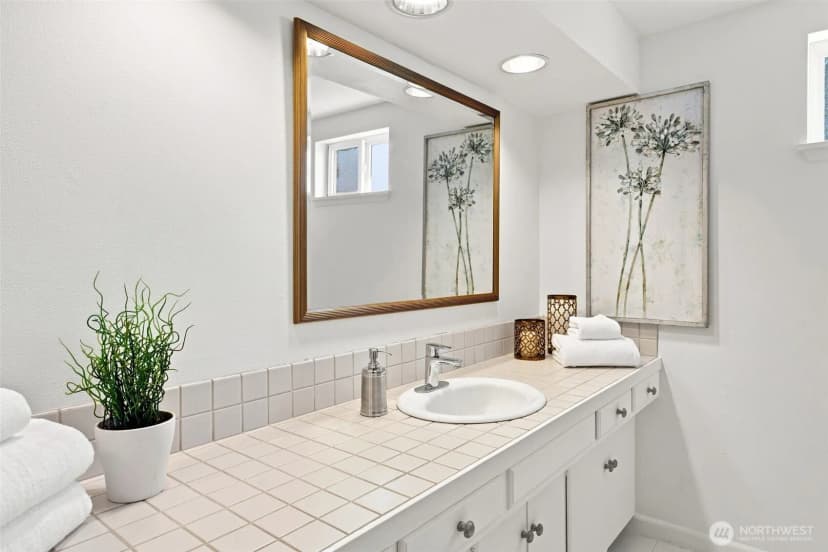 Property photo for 12168 Se 17th Place, Bellevue photo 27