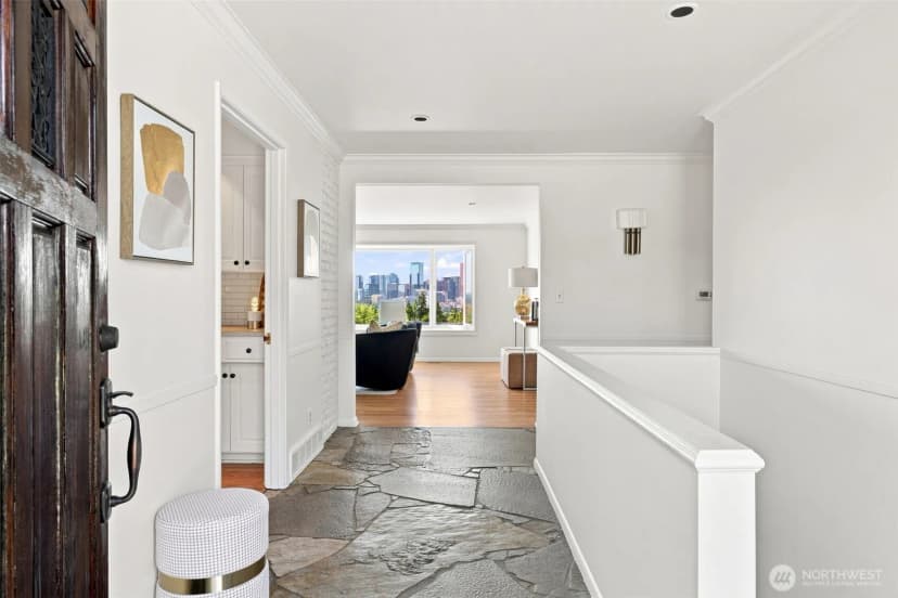 Property photo for 12168 Se 17th Place, Bellevue photo 6