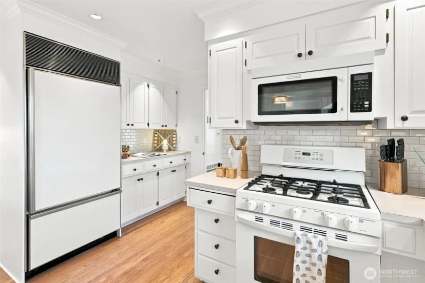 Property photo for 12168 Se 17th Place, Bellevue photo 14