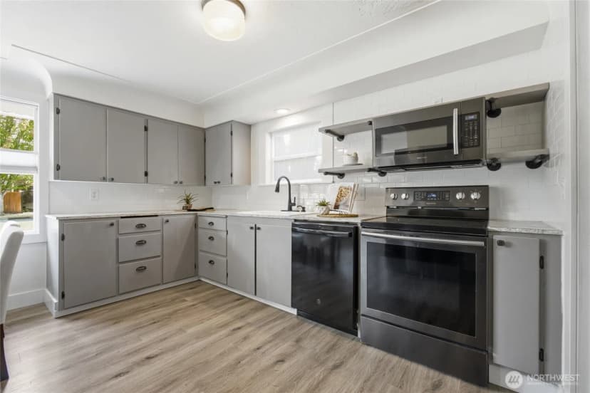 Property photo for 2016 Dickinson Avenue Nw, Olympia photo 10