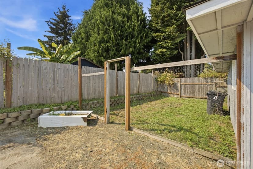 Property photo for 2016 Dickinson Avenue Nw, Olympia photo 21