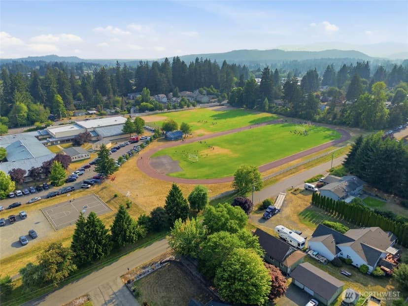 Property photo for 2016 Dickinson Avenue Nw, Olympia photo 27