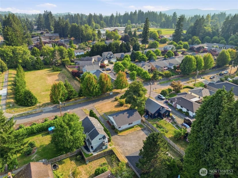 Property photo for 2016 Dickinson Avenue Nw, Olympia photo 24