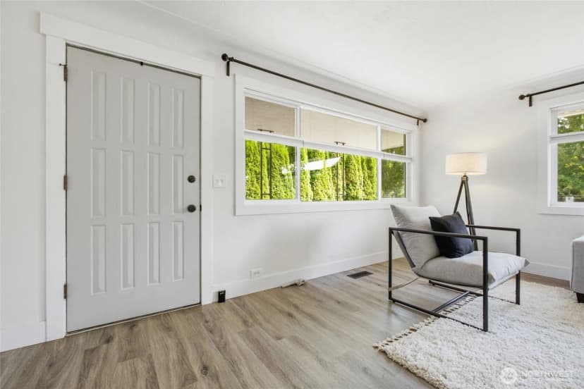 Property photo for 2016 Dickinson Avenue Nw, Olympia photo 8